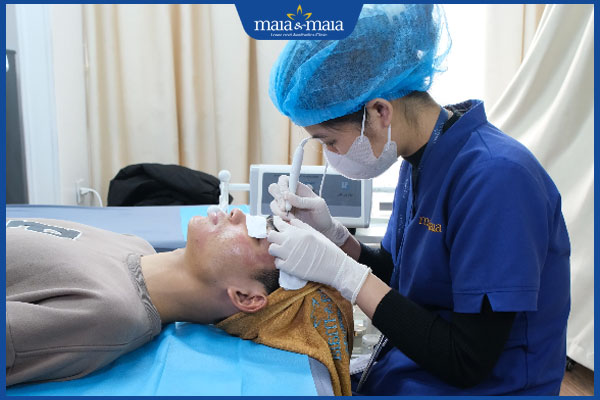 Hỗ trợ điều trị mụn trứng cá bằng công nghệ Laser Diot 2 công nghệ laser diot trị mụn