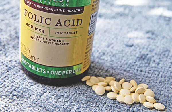Sử dụng axit folic chăm sóc tóc bằng cách nào? 4 Bạn có thể bổ sung axit folic bằng các thực phẩm chức năng