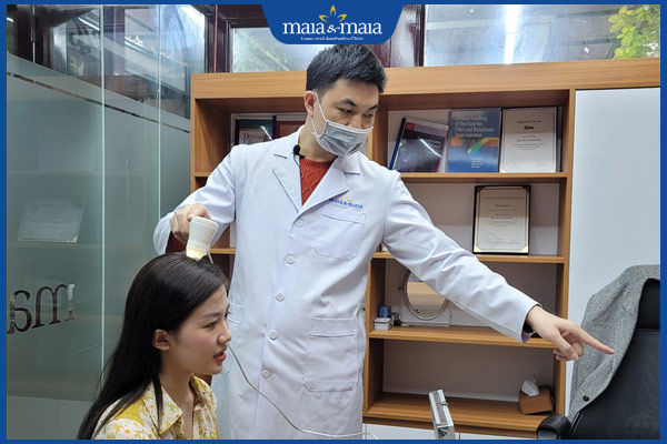 Mụn trứng cá trên da đầu nguy hiểm không? Nguyên nhân và cách điều trị 5 gặp bác sĩ trị mụn ở đầu