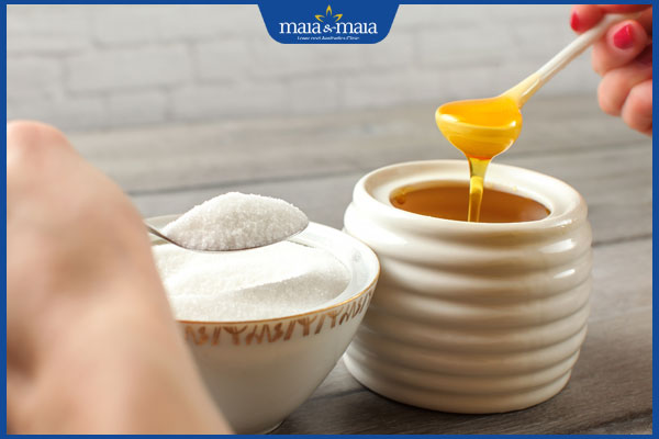 chữa mụn trứng cá bằng mật ong và đường