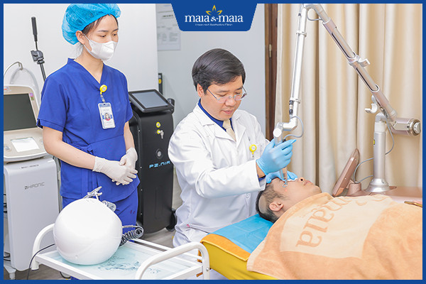 trị mụn ẩn công nghệ cao maia