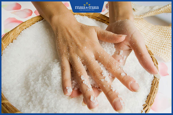 massage da bằng muối