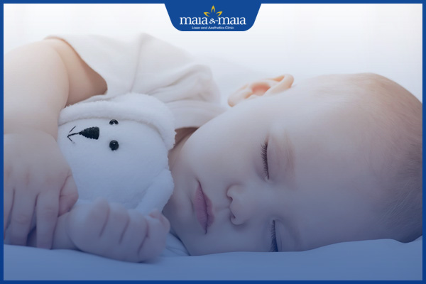 tư thế ngủ của bé