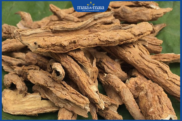 Tham khảo ngay 12 bài thuốc Đông y trị rụng tóc tại nhà 8 rễ cây dâu tằm