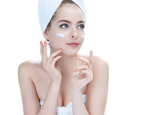 Kem dưỡng ẩm cho da mụn tốt nhất hiện nay
